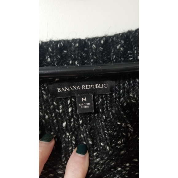 Banana Republic Sweater - Picture 2 of 2